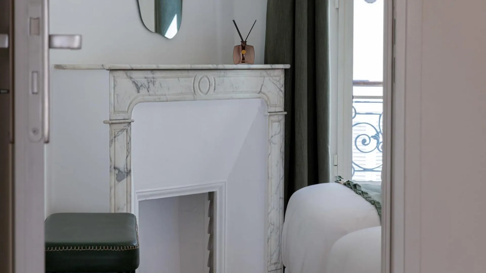 2-Br Apartment Terrace Cannes City Centre